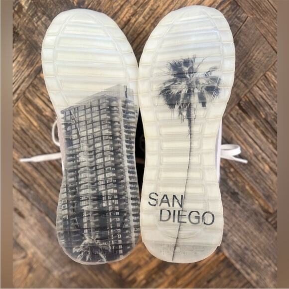 *NWOT Women’s Hoff City Sneaker San Diego Sneakers – Sz 10.5 - Picture 9 of 10